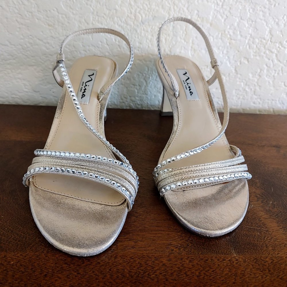 Nina New York bling pumps, SZ 6.5, silver, 2 3/4 " heel